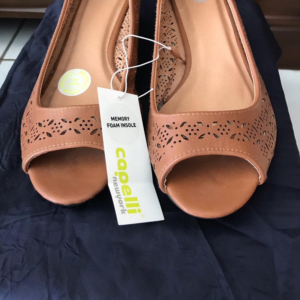 Memory insole wedge shoes